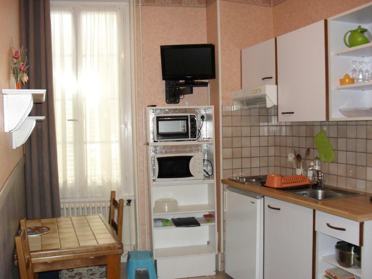Appartement Le Select à Néris-les-Bains Extérieur photo