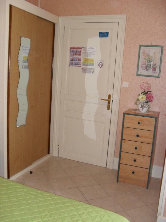 Appartement Le Select à Néris-les-Bains Extérieur photo
